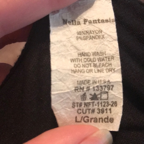 ❤️💙 Distressed Racerback Live Free Tank ❤️💙 - Picture 4 of 7